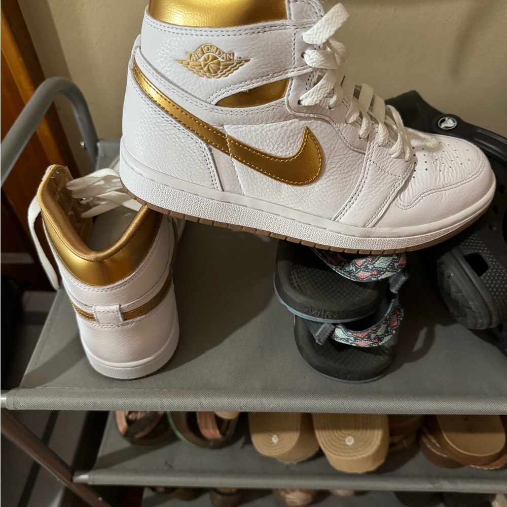 Jordan Women's White and Gold High-Top Sneakers